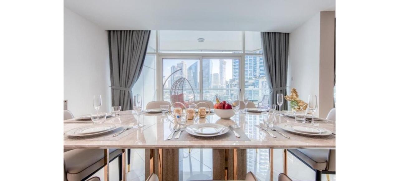 Luxurious 4-Bedroom Duplex Villa Apartment Near Jbr ดูไบ ภายนอก รูปภาพ